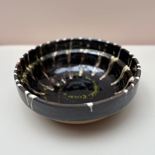 Brown swirl salad bowl